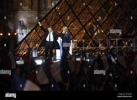 The 2017 French Presidential Election: A Resounding Victory for Political Outsider Emmanuel Macron