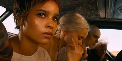  The Great Escape: Zoë Kravitz and the Eerie Power of Silence